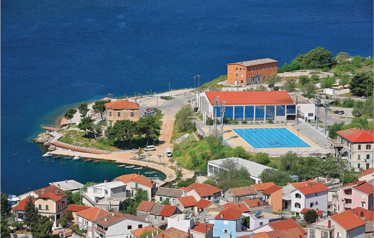 Lovely Home In Sibenik-Brodarica With Kitchen Donje Polje Exterior photo
